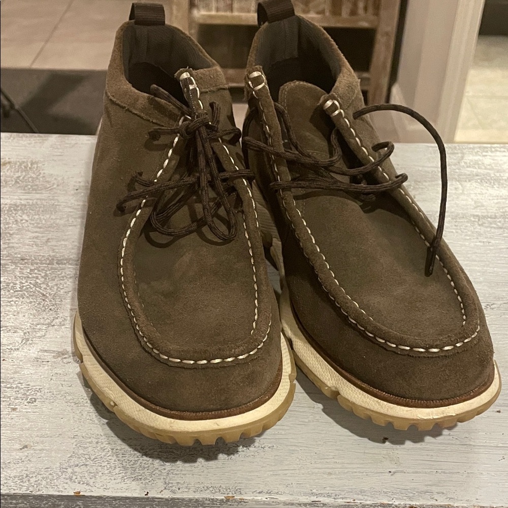 Men's Chukka Boots in Dark Brown Suede